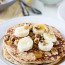 Bananen-Walnuss-Pfannkuchen