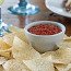 Chips Tomatillo-Rote Chili-Salsa